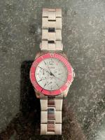 Relógio Feminino Guess Prata Aro Rosa Fundo Branco Original, usado comprar usado  Brasil 