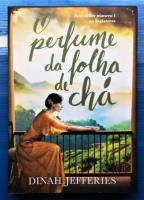 Livro O Perfume Da Folha De Chá - Dinah Jefferies , usado comprar usado  Brasil 