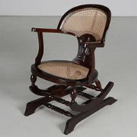 Antiga Cadeira De Balanço Pequena Leque Madeira E Palhinha comprar usado  Brasil 
