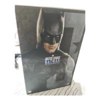 Hot Toys Batman Liga Da Justiça Dc Bruce Wayne Justice Leagu comprar usado  Brasil 